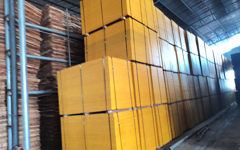 ʹ�úò������a(ch��n)�Ľ���ģ��